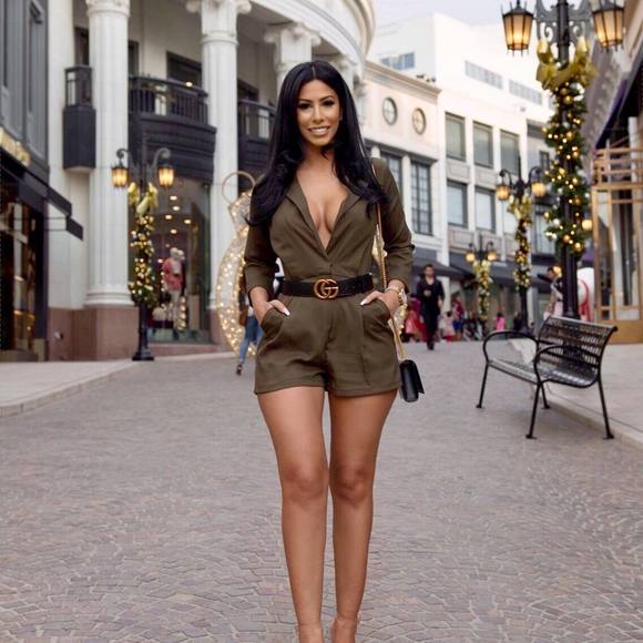 Meet your Posher, Sandy - Picture 1 of 1